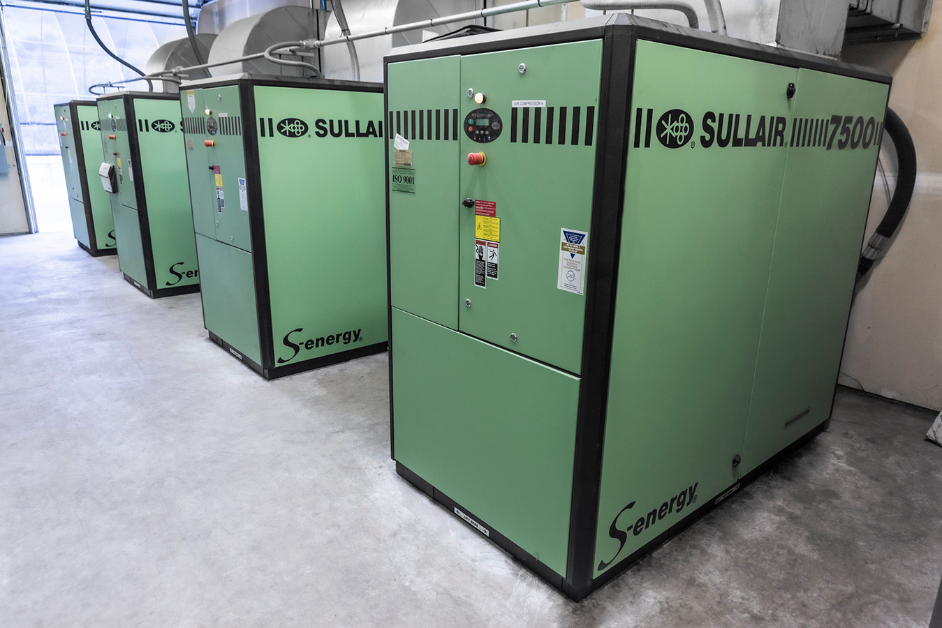 Instalación de un compresor de aire industrial S-energy 7500 de Sullair