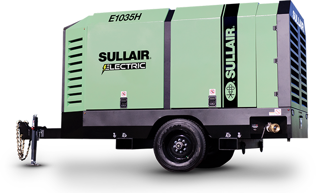 Compresor de aire eléctrico portátil E1035 de Sullair en carretera