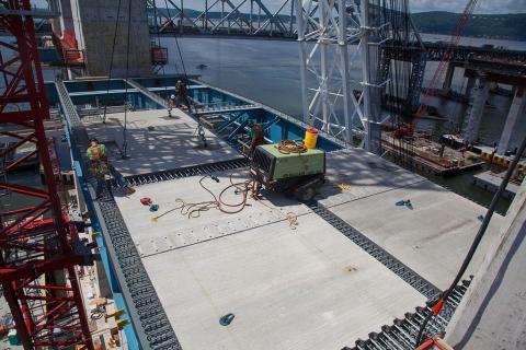 Sullair compressors working on the New NY Bridge Project